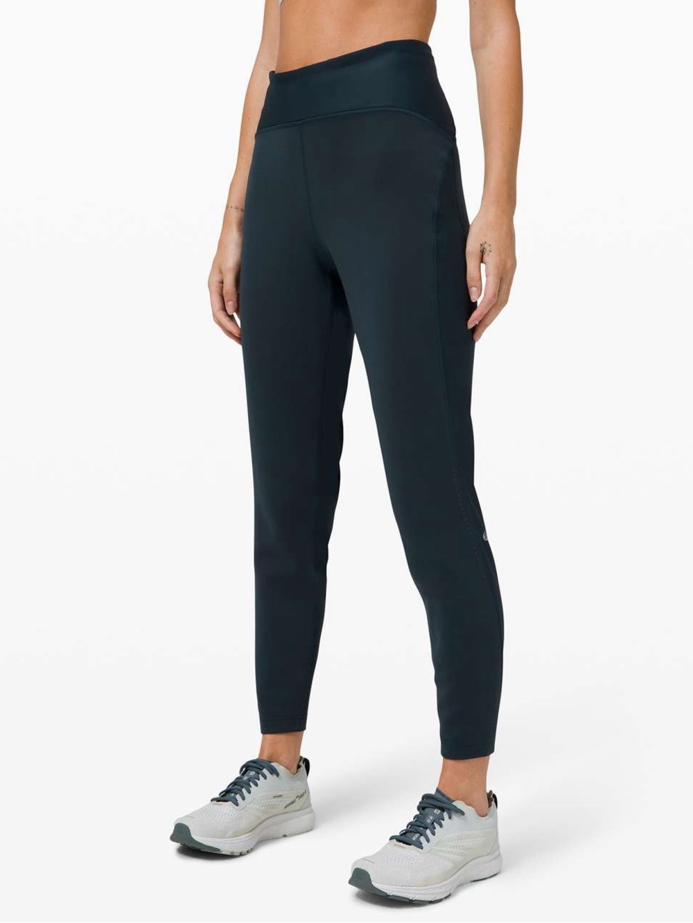 Lululemon Chase the Chill Super High-Rise Pant 28"
Submarine